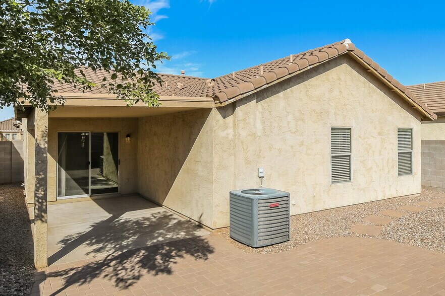 Building Photo - 3171 W Dancer Ln