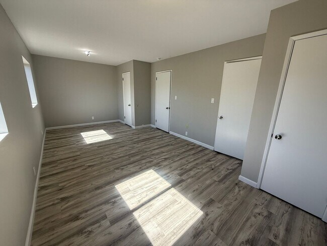 Building Photo - 2 ON 1 PROPERTY in ALPINE! 3BR/2BA home PL...
