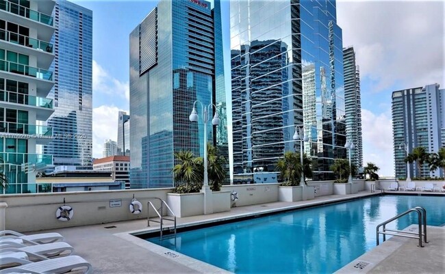 Building Photo - 1200 Brickell Bay Dr