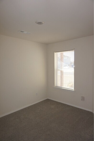 Building Photo - 1603 S Blandford St