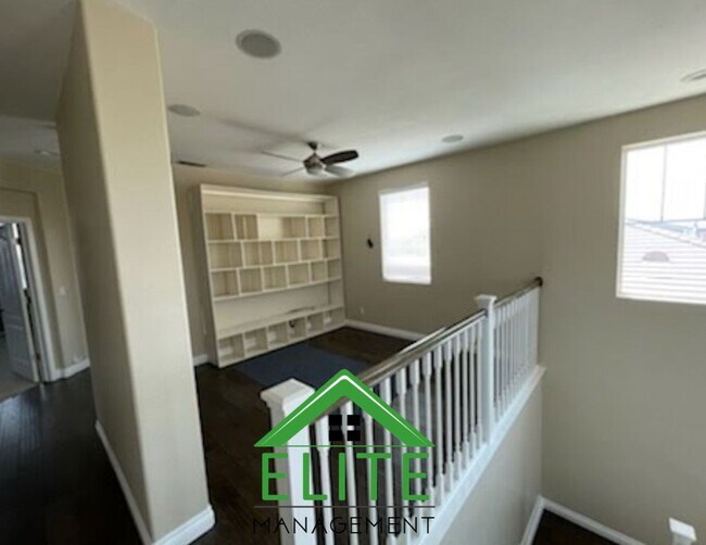 Building Photo - Beautiful 4-Bedroom Home in Desirable Ranc...
