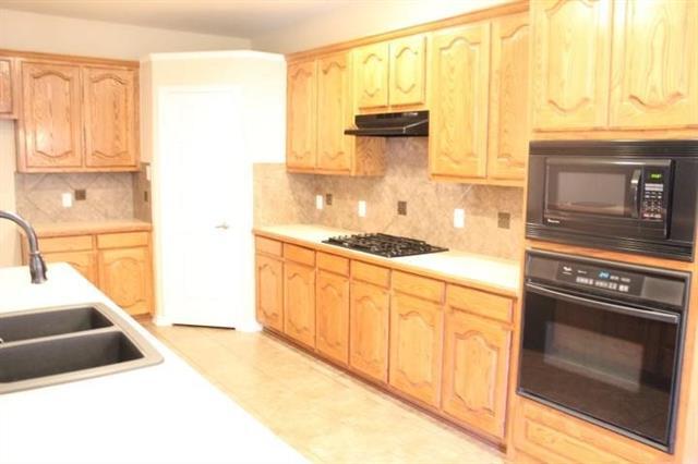 Building Photo - 15467 Appaloosa Dr