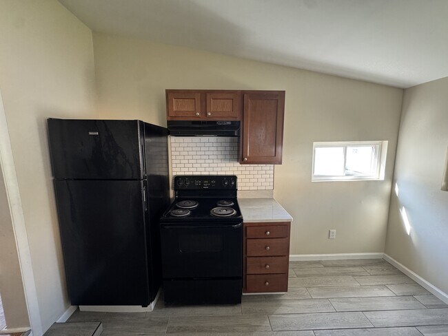 Building Photo - 206 N Sutphin St