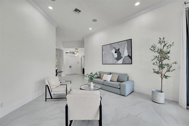 Building Photo - 11163 NW 69th Pl
