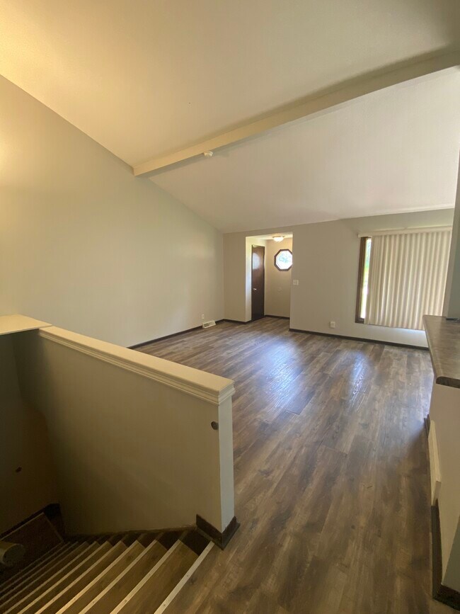 Building Photo - 3107 N 95th St