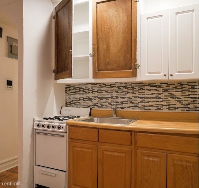 Building Photo - Studio, 1 bath  - 540 Saint Johns Pl Apt 3H