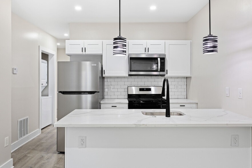 Unit 1 kitchen - 811 S 56th St