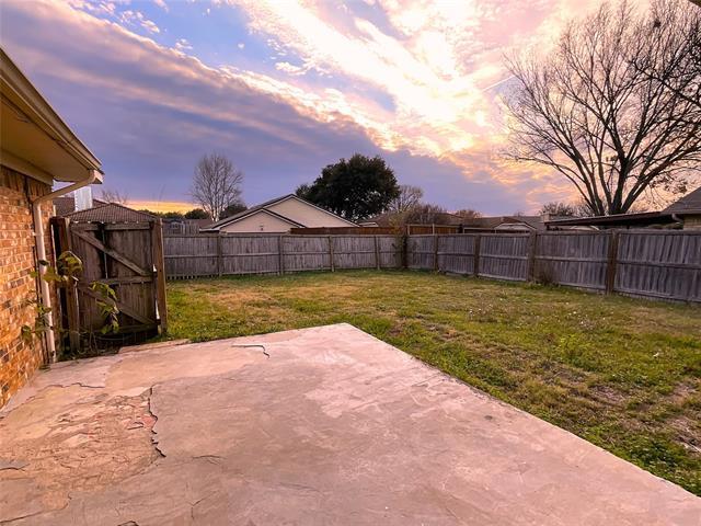 Building Photo - 2820 Chisolm Trail