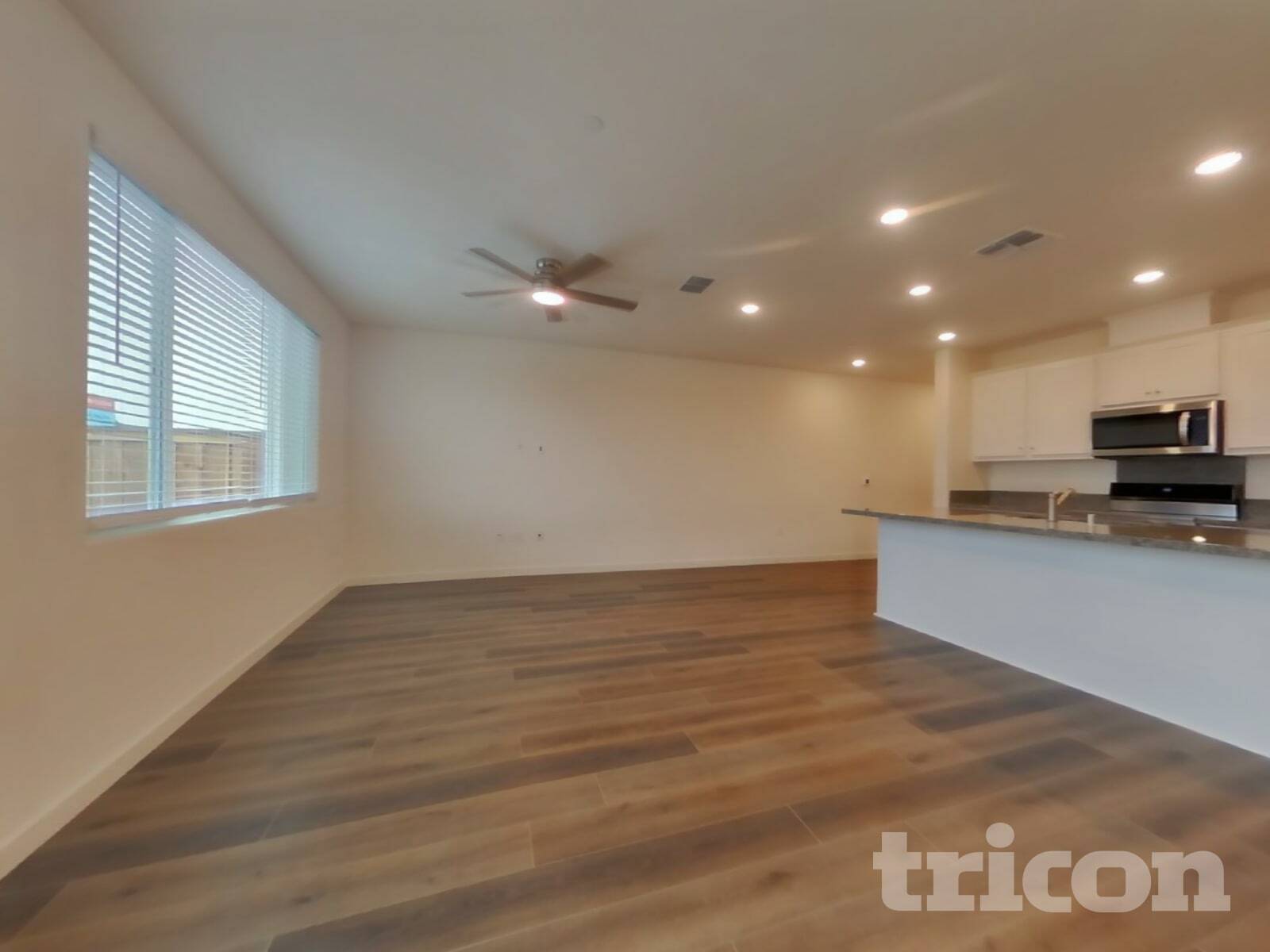 Building Photo - 2042 Delta Vw Ave