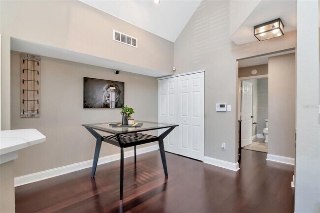 Building Photo - 9130 Lake Chase Island Way