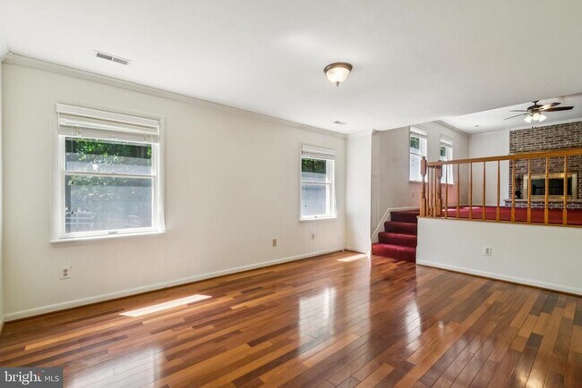 Building Photo - 478 Mountain Rd