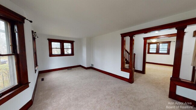 Building Photo - 1705 Jackson Ave