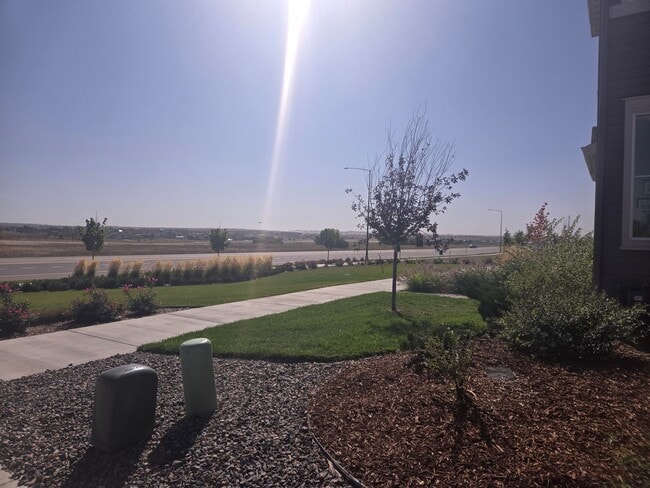 Building Photo - Spacious 4B/3B Available Early April!