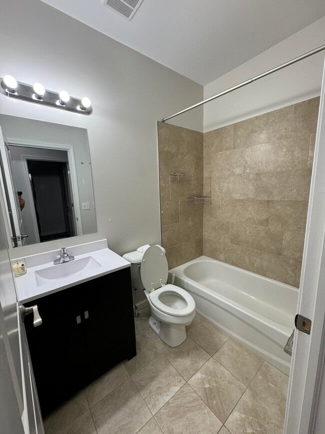 Building Photo - 413 Legato Dr