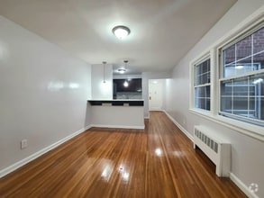 Building Photo - 16 Beaumont Pl
