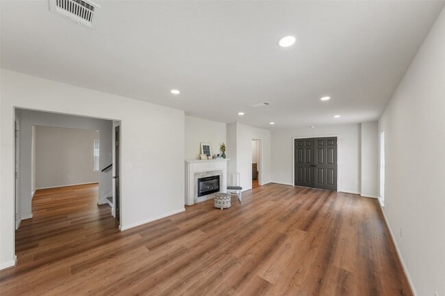 Building Photo - 3809 Southmore Blvd