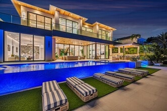 Building Photo - 408 Coral Way