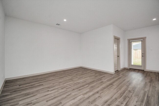 Building Photo - 7810 Brumbly Ln