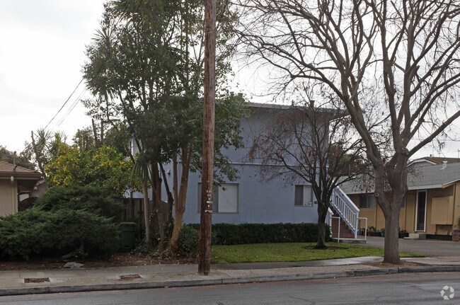 Building Photo - 1668 Harrison St