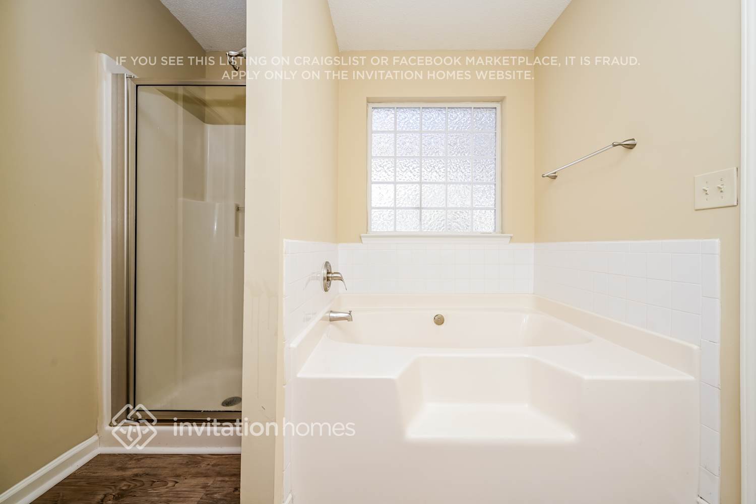 Building Photo - 4082 Arabian Way SW