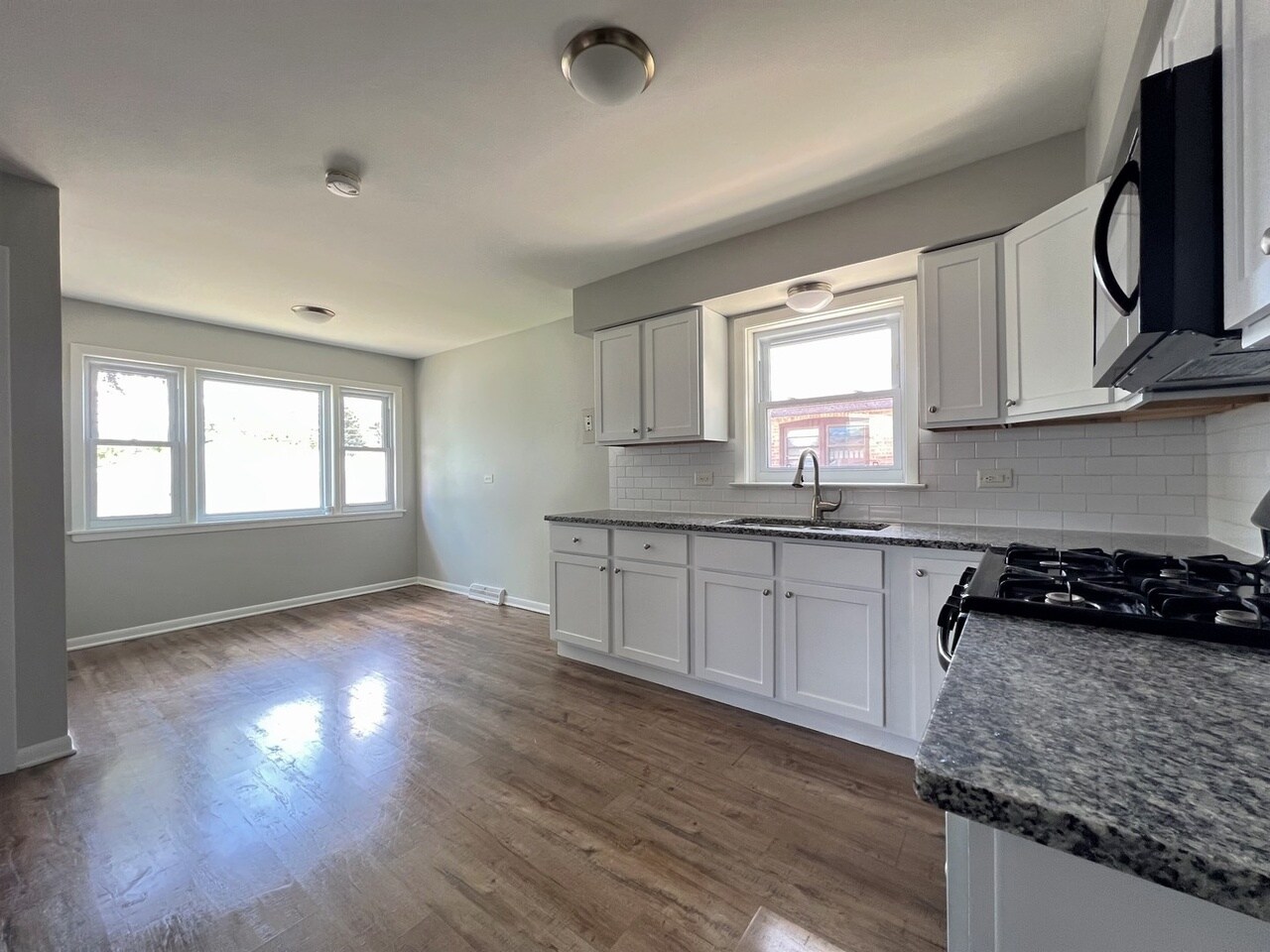 Kitchen/Dining Space - 14325 Karlov Ave