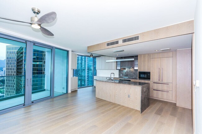 Building Photo - KOULA 2b2b1pkg Ready to Move In!