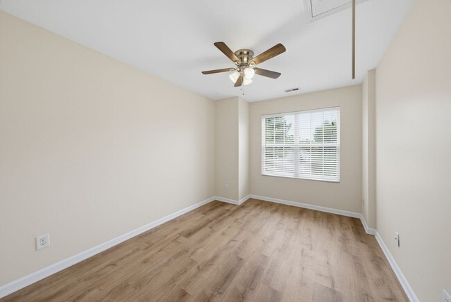 Building Photo - 106 Anterbury Dr