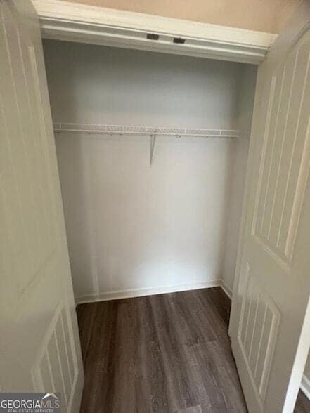 Building Photo - 2918 Hillside Pl