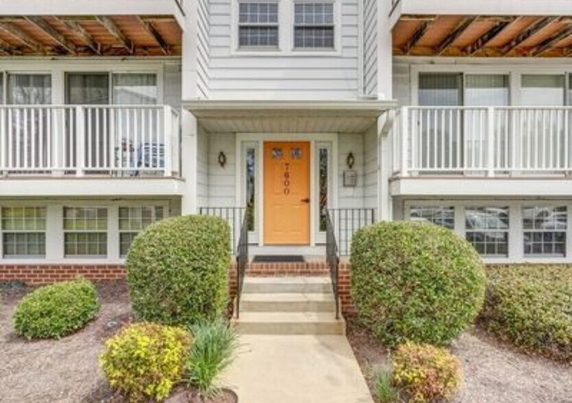 Building Photo - 7600 Portadown Ct