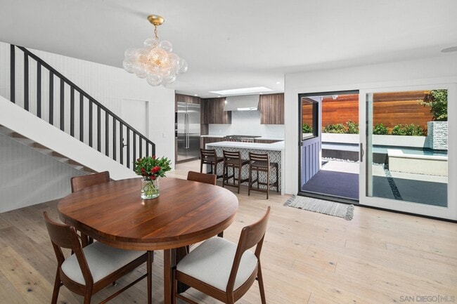 Building Photo - 8471 El Paseo Grande