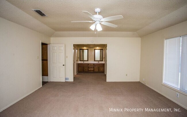 Building Photo - 5807 2nd St