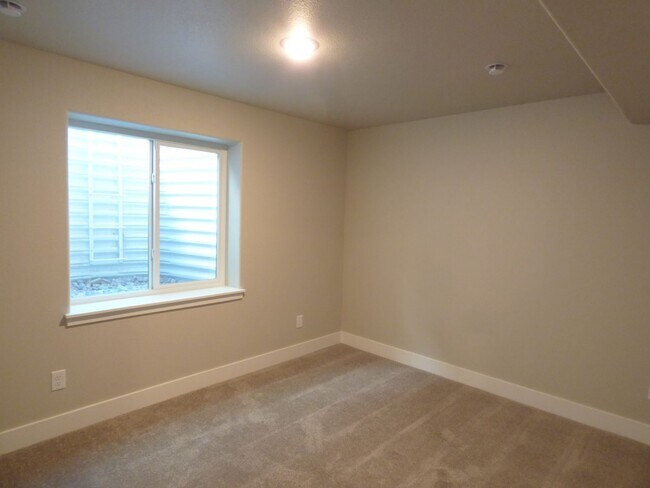 Building Photo - Maintenance Free, Brand New Construction