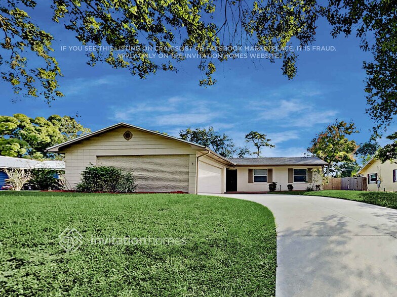 Primary Photo - 384 St Dunstan Way