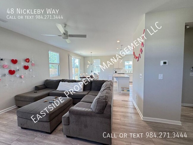 Building Photo - 48 Nickleby Wy