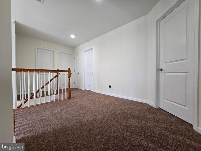 Building Photo - 173 Heartleaf Ln
