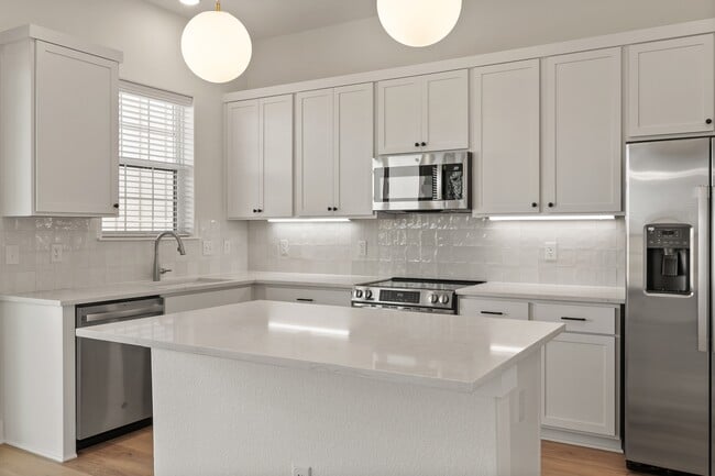 Building Photo - 6718 Abode Ave