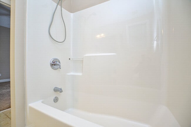 Building Photo - 986 Blakeley Walk