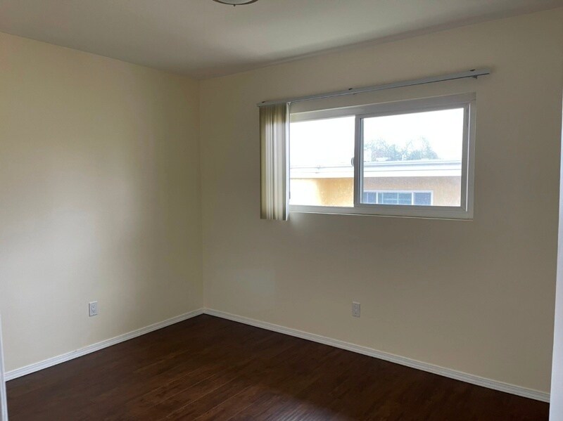 Building Photo - 2104 Huntington Ln