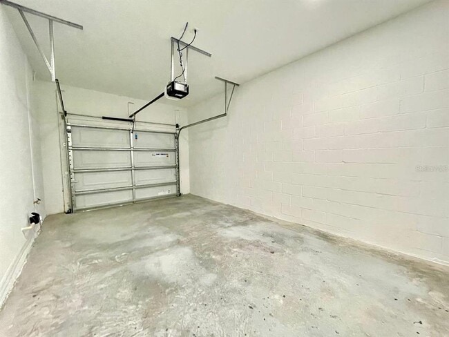 Building Photo - 9689 Sweetwell Pl