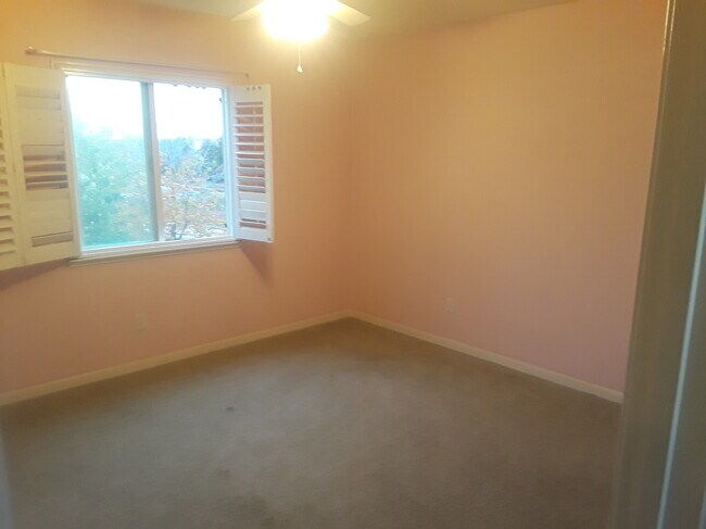 Building Photo - 3968 Colma Ave