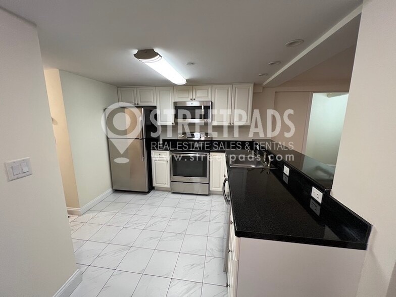 Building Photo - 55 Langdon St