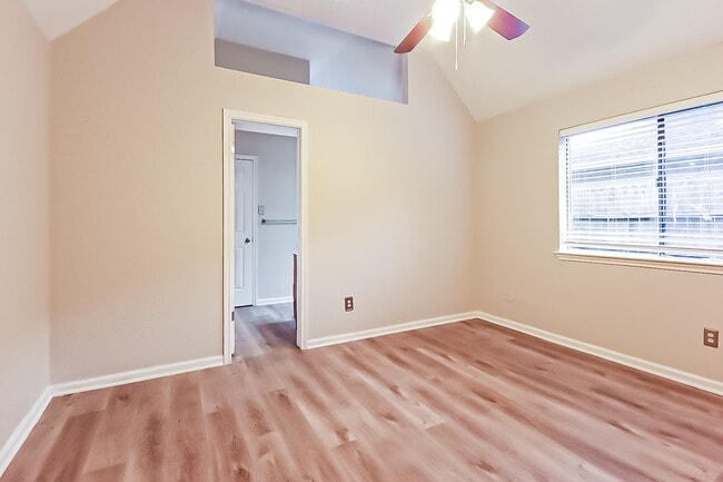 Building Photo - 2627 S Brompton Dr