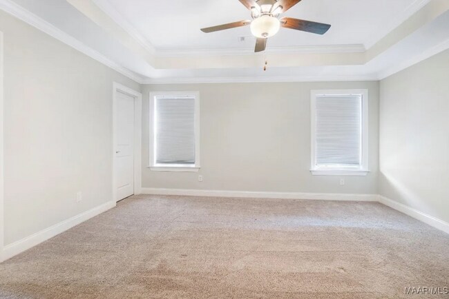 Building Photo - 994 Pearl Dr