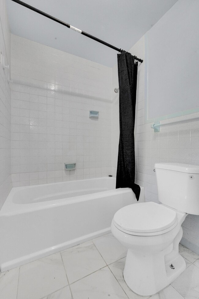 Building Photo - 4910 Ralls Rd