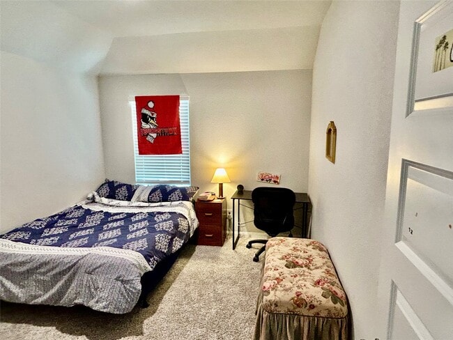 Building Photo - 1055 Bluebonnet Trl