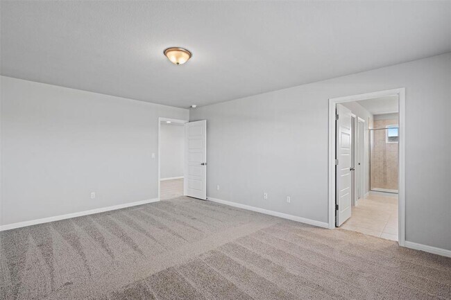 Building Photo - 453 Gaida Loop