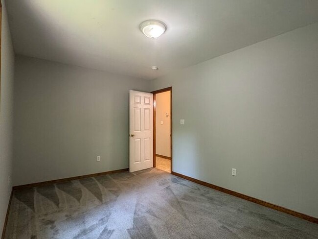 Building Photo - 3361 Juanita Ln