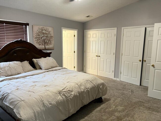 Masters Bedroom - 10835 Vista Gardens Dr