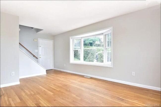 Building Photo - 40 Terrace Pl