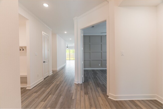Building Photo - 972 Terlingua Creek Dr